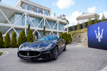 Premier contact avec la Maserati GranTurismo - l'évolution d'une icône qui affiche élégance et sportivité à l'intérieur comme à l'extérieur